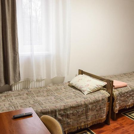 Gostynniy Dvir Hostel Ternopil Buitenkant foto