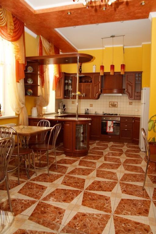 Gostynniy Dvir Hostel Ternopil Buitenkant foto